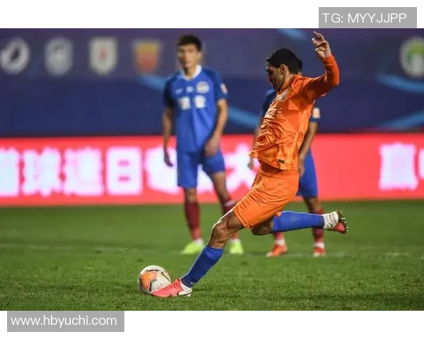 山东鲁能与大连一方激战正酣精彩直播全程回顾与分析